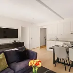 Modern Cosy Center Carl Berner Апартаменты
