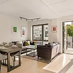 Апартаменты Modern Cosy Center Carl Berner